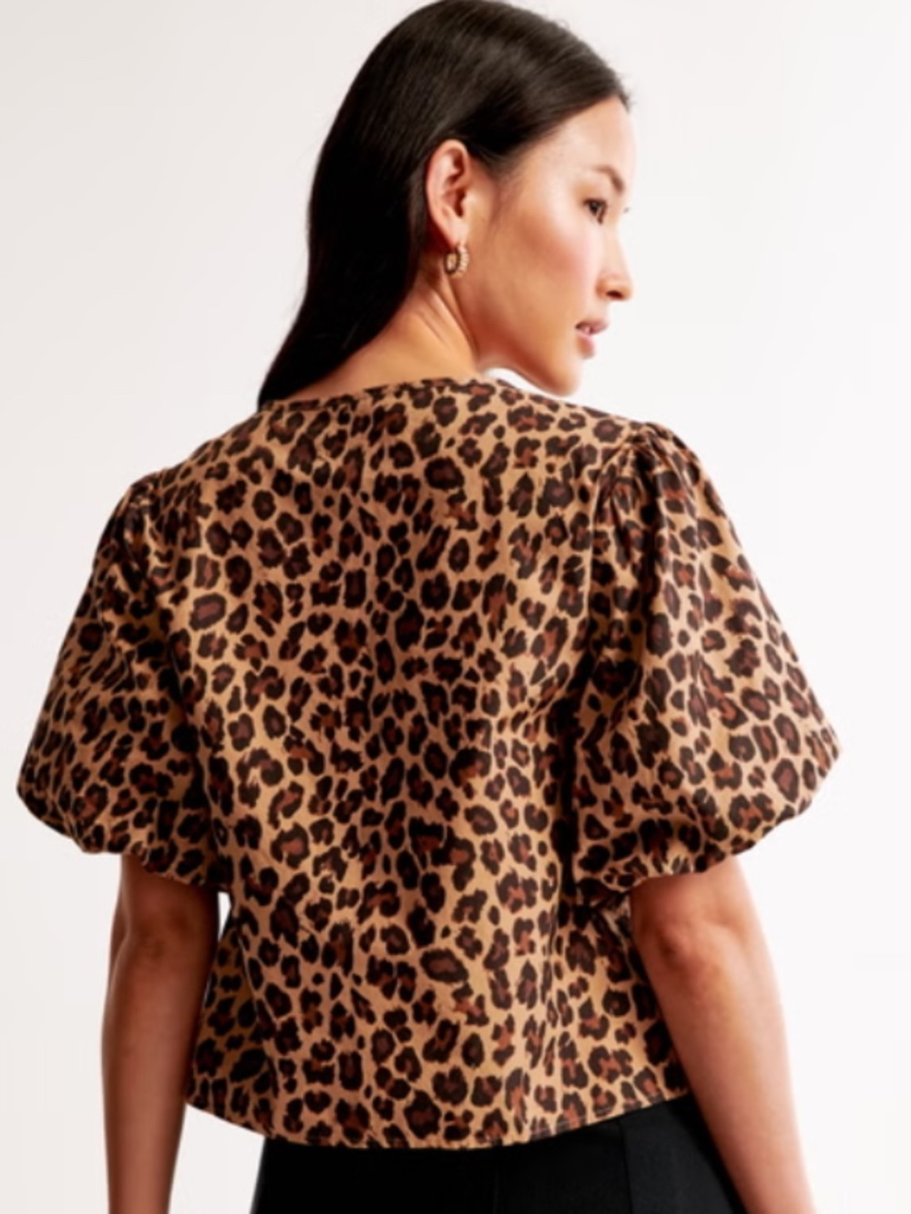 Abercrombie & Fitch Short-Sleeve Tie-Front Top in leopard print; Sz S - Picture 3 of 10
